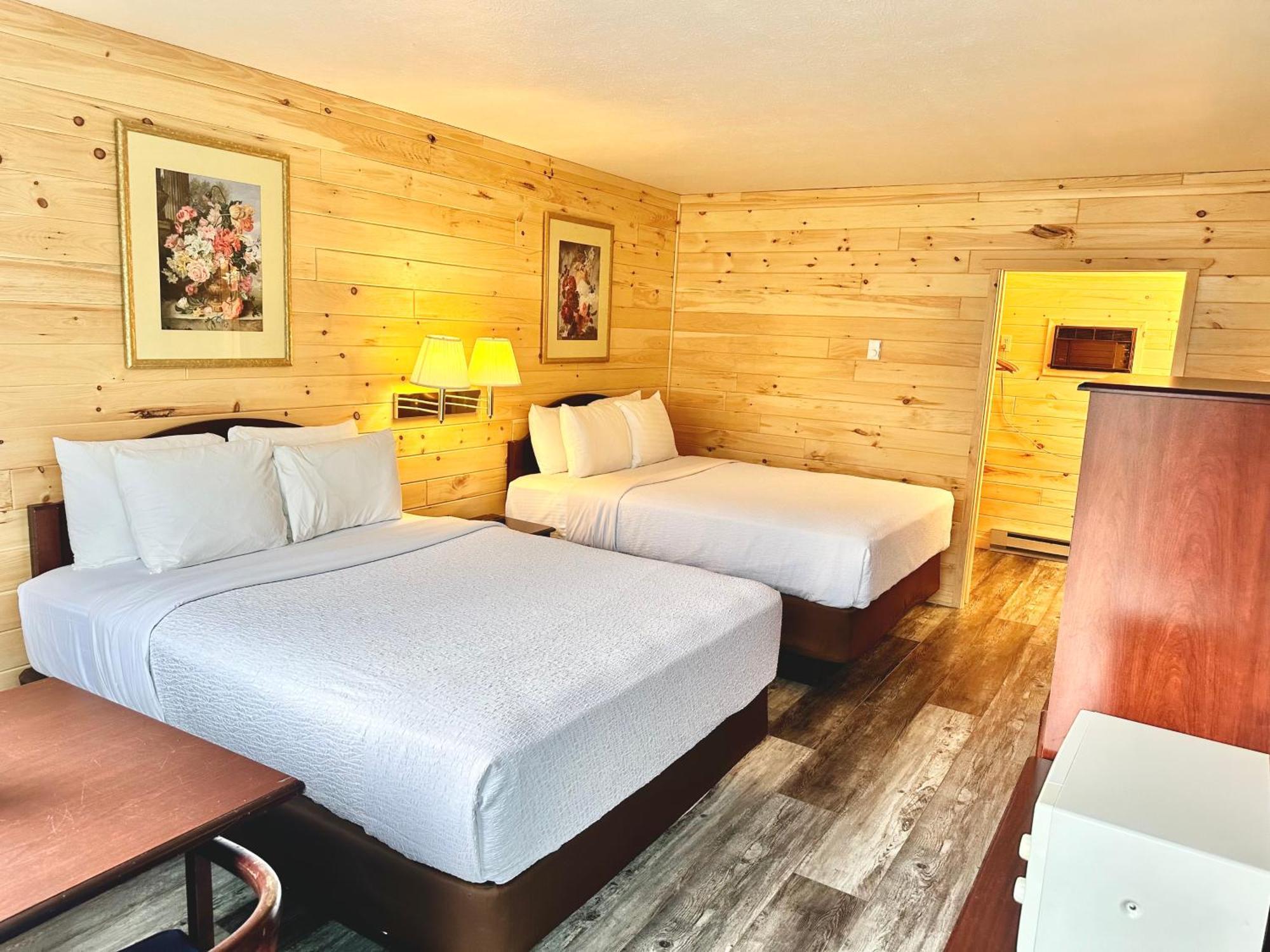 Bridgeview Motel Mackinaw City Buitenkant foto